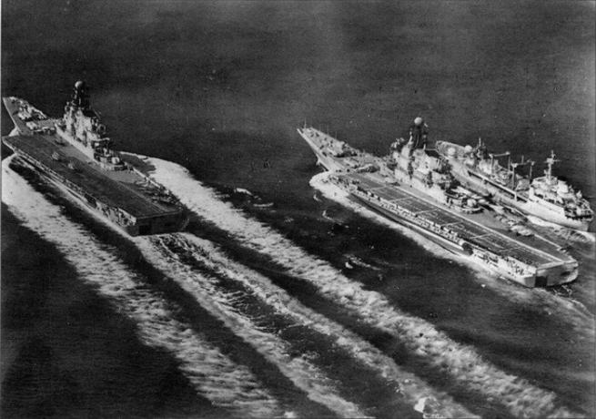 In de jaren 1940, vliegdekschepen als onderdeel daarvan de Sovjet-marine was niet. / Foto: livejournal.com