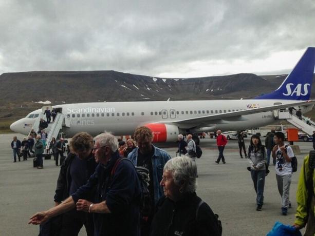 In 1975, in de noordelijke stad verscheen Airport (Longyearbyen).