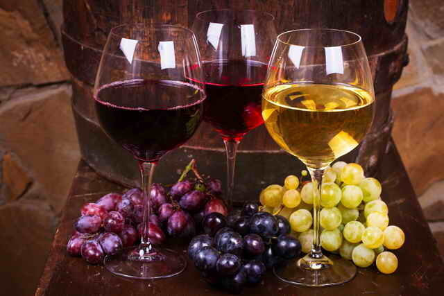 14 recepten van zelfgemaakte wijn van druiven