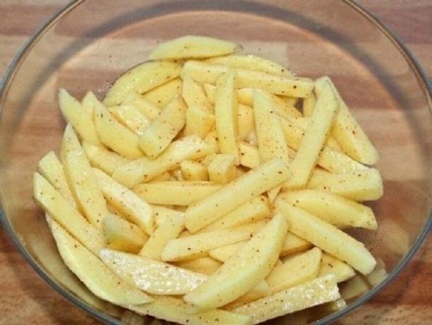 Aardappelen gemengd met eiwitten.