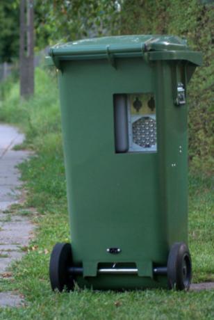
Drivers zijn nu meer waard voorzichtiger rijden verleden vuilnisbakken, kan verborgen camera worden verborgen in hen.