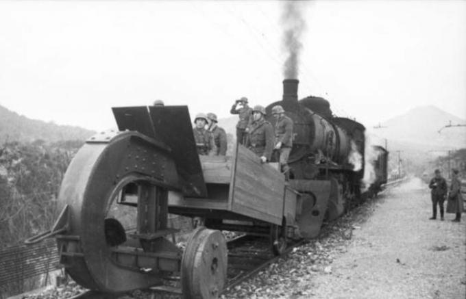 Waarom heeft de Duitsers in de Tweede Wereldoorlog was verbonden aan de treinen grote haken.