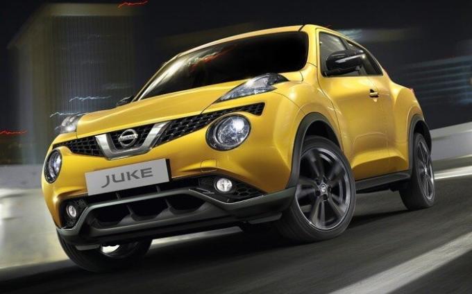 Geel Nissan Juke 2014. | Foto: cheatsheet.com.