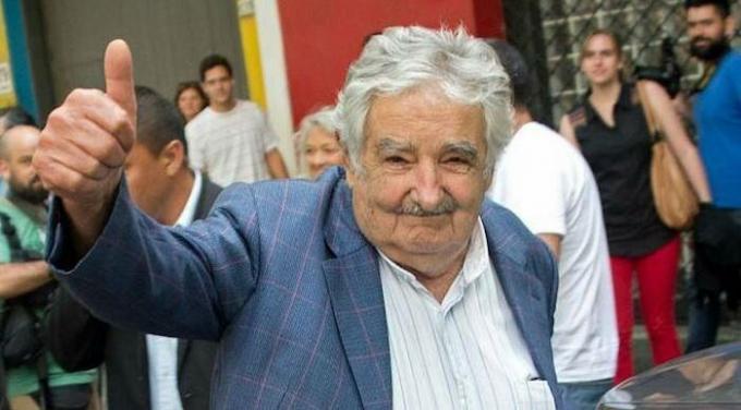 90% gaf Mujica presidentiële salaris aan goede doelen.