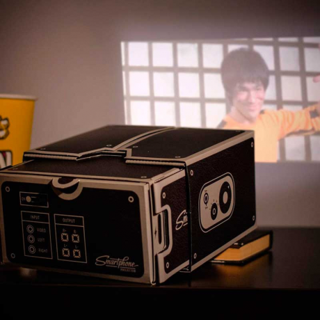 Projector Smartphone Projector 2.0 kunt u comfortabel films te bekijken op het grote scherm
