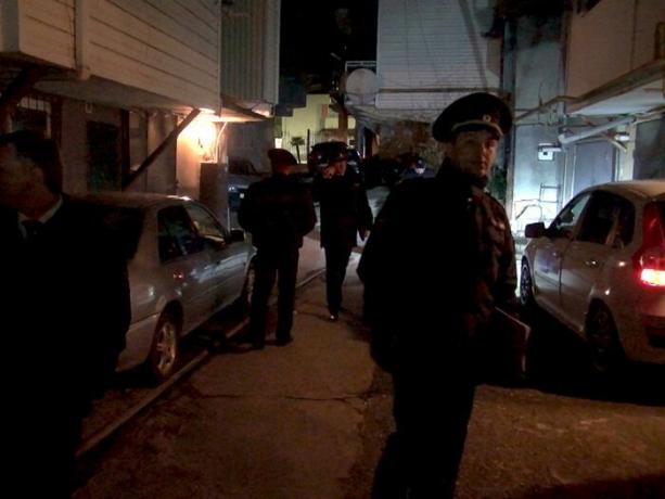 Sochi politie nogmaals het uitvoeren van aanvallen op garages over Alpine Street.