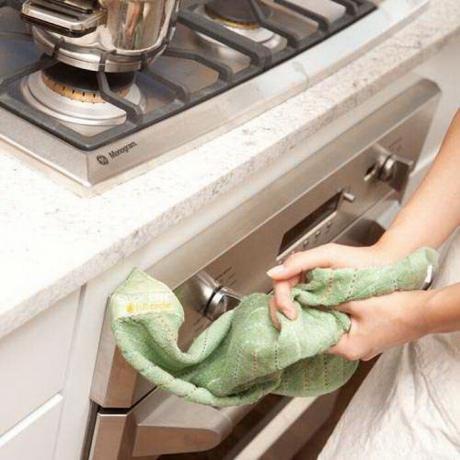 Vuile keuken handdoeken - de gesel van alle huisvrouwen.