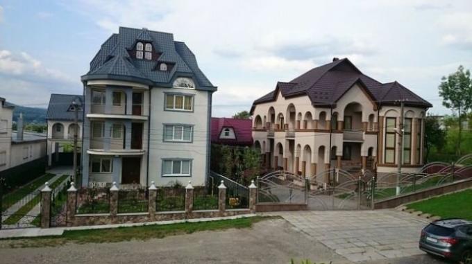 Lagere Apsha - de rijkste dorp in Oekraïne.