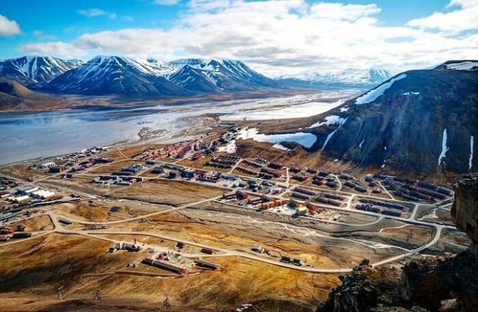 Longyearbyen - de meest noordelijke stad ter wereld (Noorwegen).