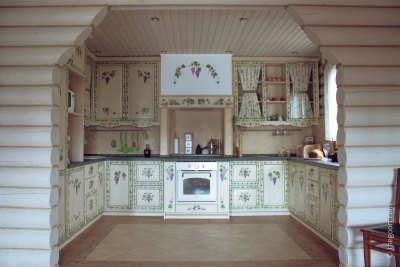 Imitatie van een Russische oven in de kookruimte
