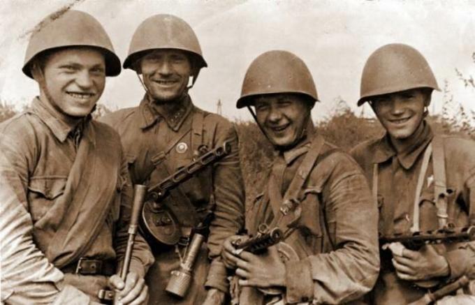 Hoe komt het dat de Sovjet-helm was beter dan de geroemde Duitse helm