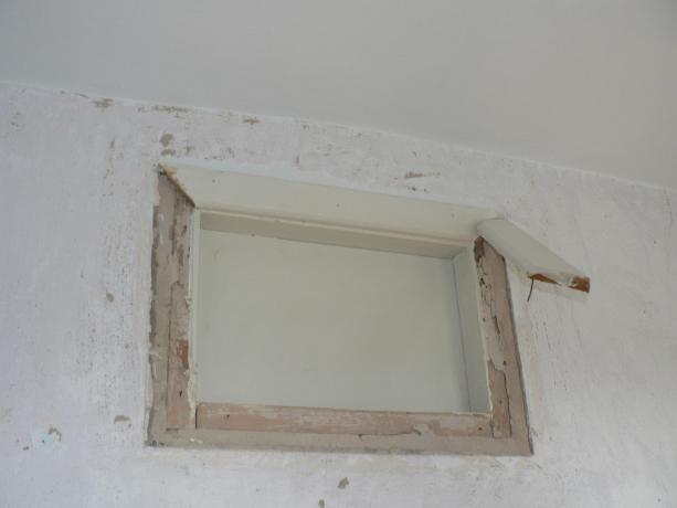 Hoe een raam tussen een badkamer en een keuken te sluiten dan: doe-het-zelf video-instructies voor installatie, prijs, foto