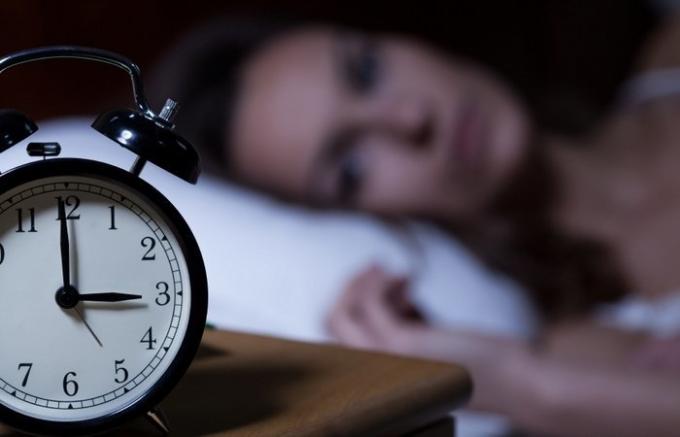 "Kun je niet slapen?": Het eenvoudige truc die je helpen om te slapen zelfs met slapeloosheid