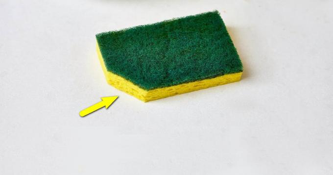 Waarom is het nodig om de hoek te snijden bij de spons voor de afwas, en doe het vaker