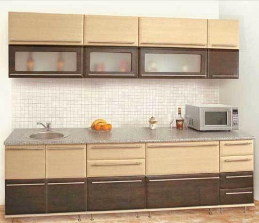 De afmetingen van keukenmeubelen zijn standaard: video-instructies voor doe-het-zelf-installatie, standaardnormen, prijs, foto