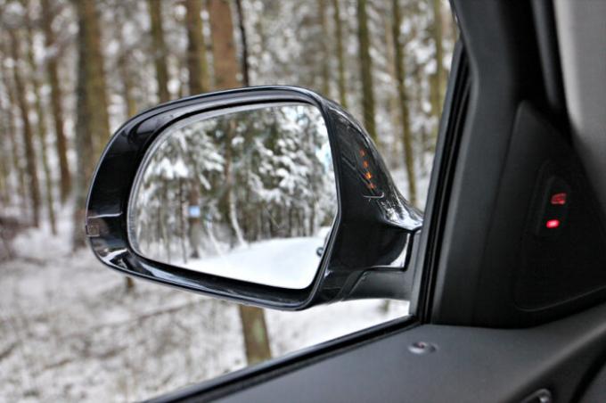 Het is goed te beseffen het belang van de spiegels. / Foto: autonews.ru. 
